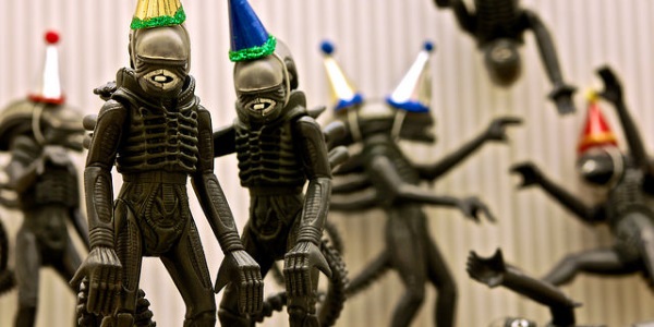 Aliens party por JD Hancock