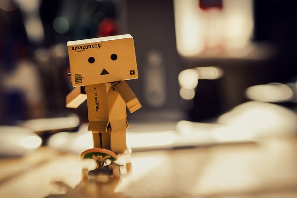 Robot Amazon por Matt Cooper